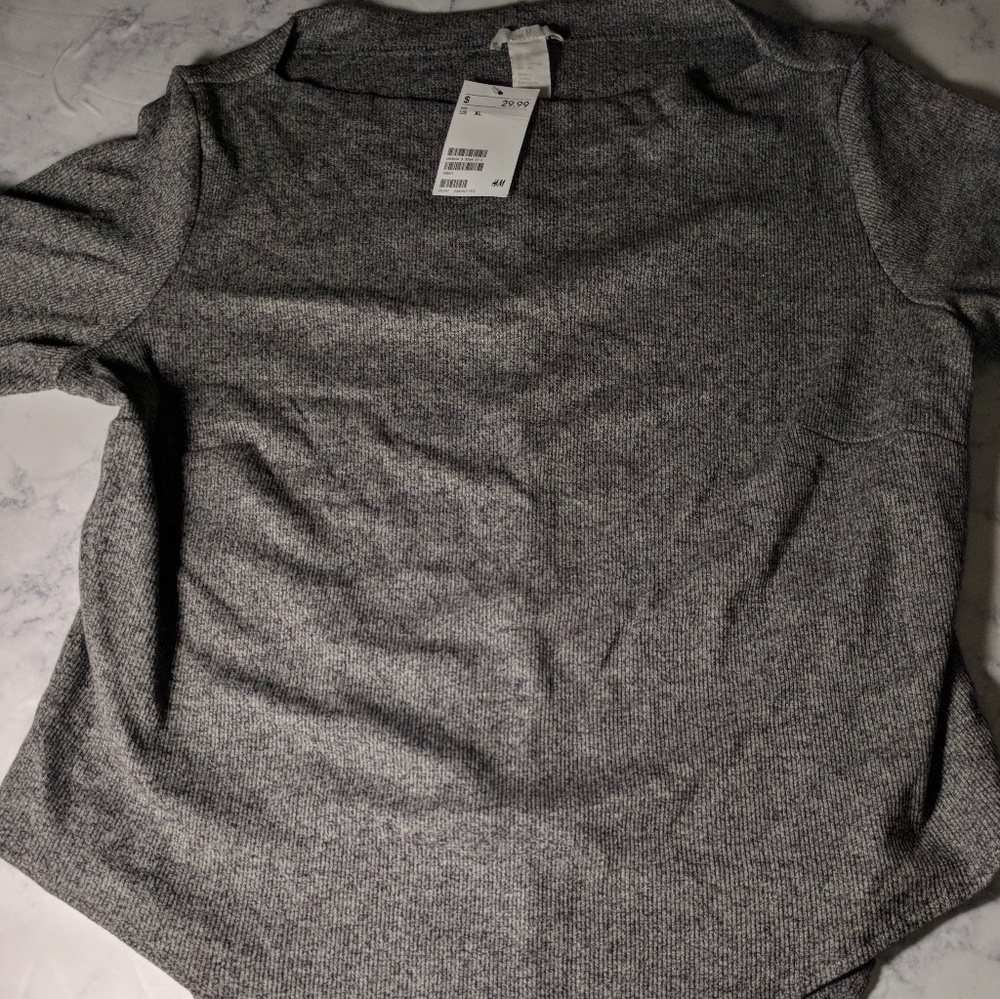 🤩 NWT Gray H&M Plus Size Bodysuit 🤩
